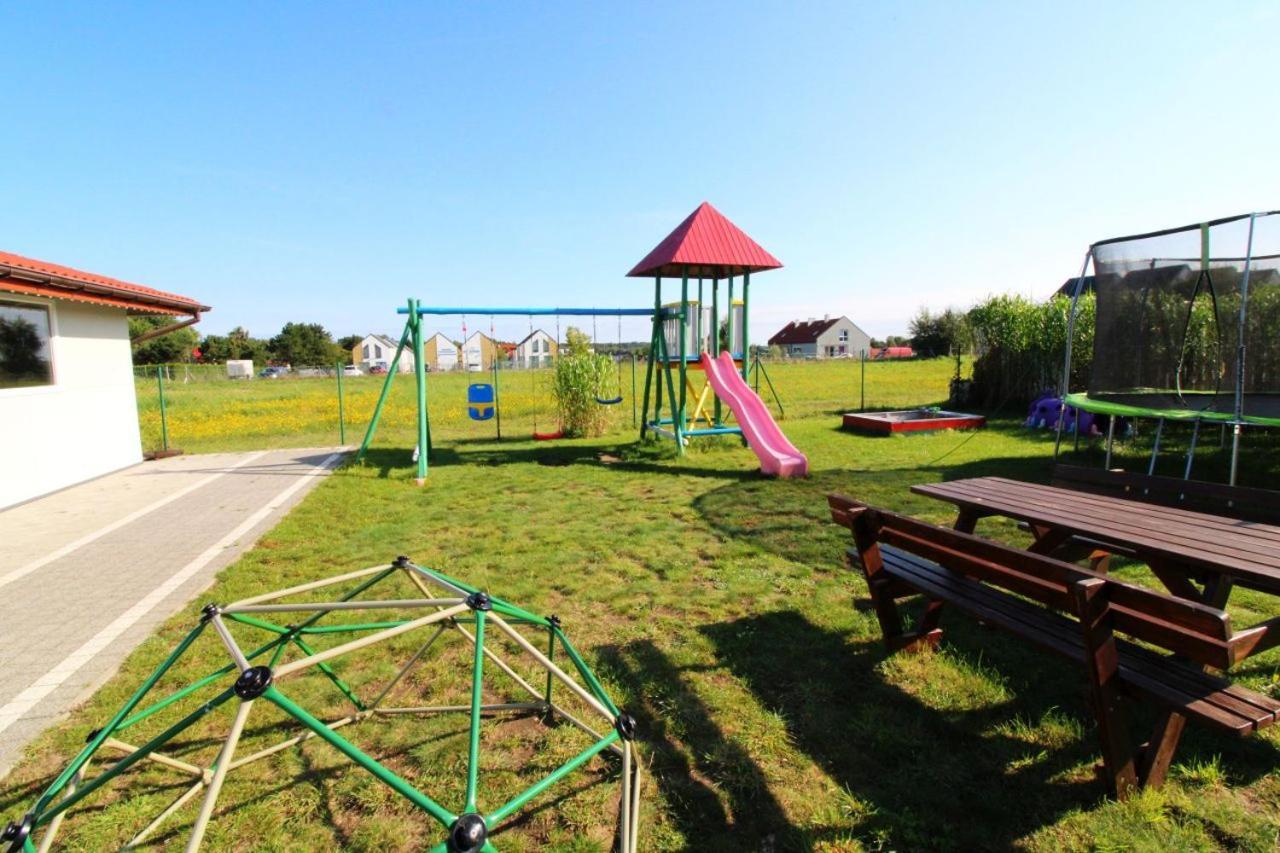 Morska Przygoda Rewal Exterior foto